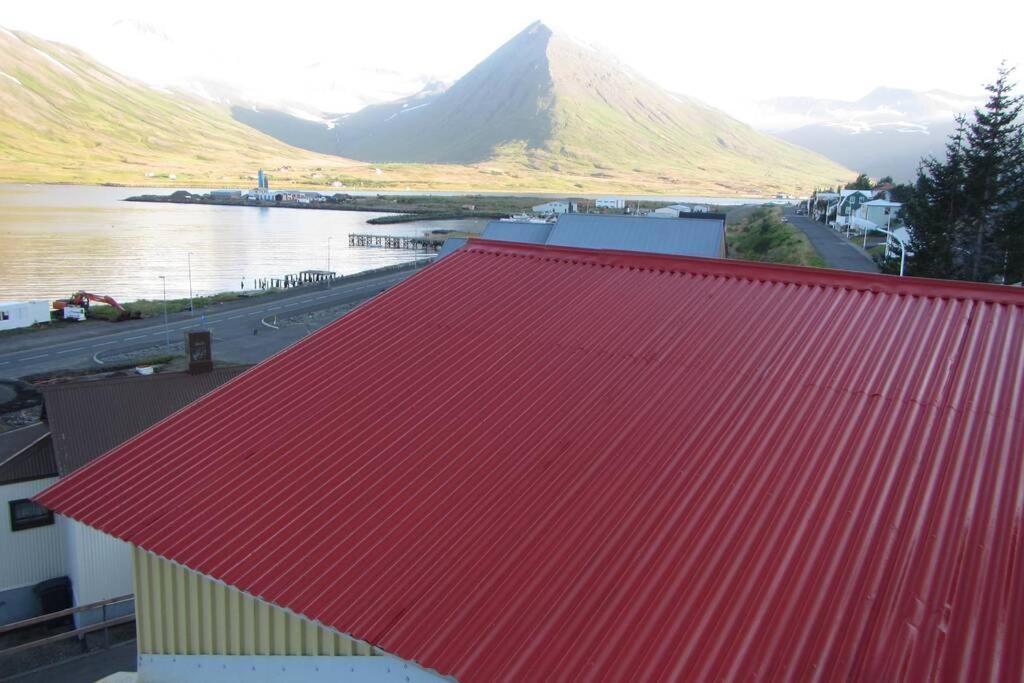House With A Warm Soul In North Iceland Siglufjordur Екстер'єр фото