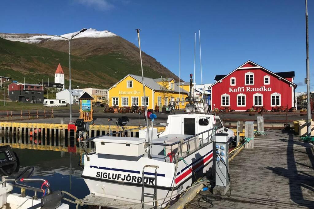 House With A Warm Soul In North Iceland Siglufjordur Екстер'єр фото