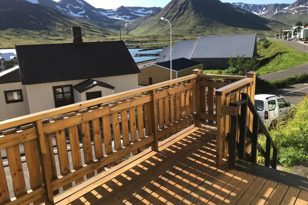 House With A Warm Soul In North Iceland Siglufjordur Екстер'єр фото