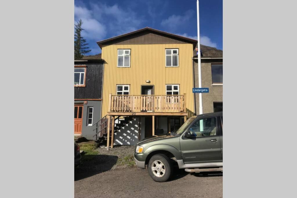 House With A Warm Soul In North Iceland Siglufjordur Екстер'єр фото